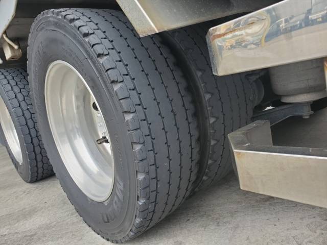 いすゞギガアルミブロック大型（10t）[写真18]