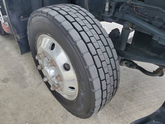 いすゞギガアルミブロック大型（10t）[写真19]