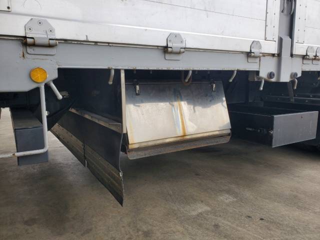 いすゞギガアルミブロック大型（10t）[写真20]