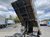 三菱ふそうキャンターダンプ小型（2t・3t）[写真12]