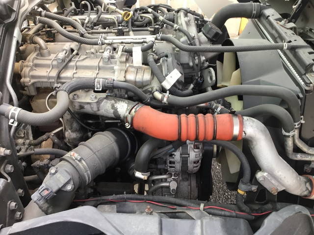 三菱ふそうキャンター平ボディ小型（2t・3t）[写真14]