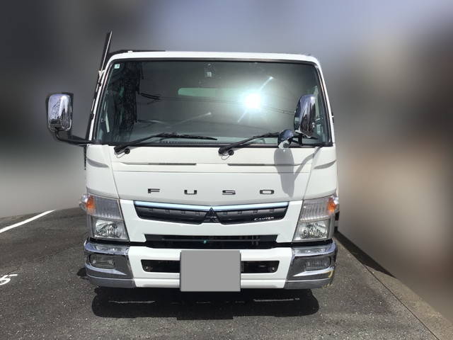 三菱ふそうキャンター平ボディ小型（2t・3t）[写真03]