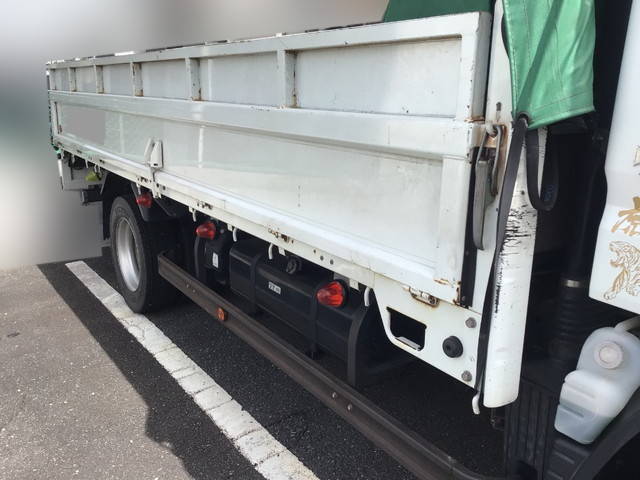 三菱ふそうキャンター平ボディ小型（2t・3t）[写真06]