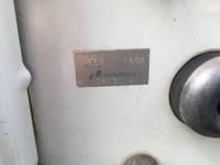 三菱ふそうキャンター平ボディ小型（2t・3t）[写真07]