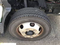 三菱ふそうキャンター平ボディ小型（2t・3t）[写真08]