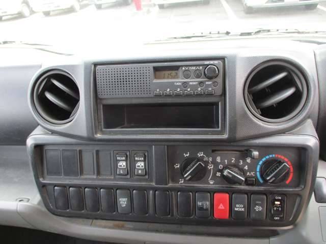 日野デュトロダブルキャブ（Wキャブ）小型（2t・3t）[写真12]