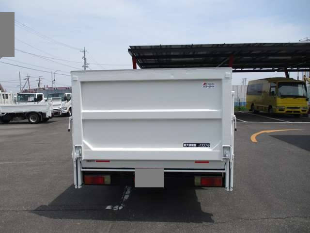 日野デュトロダブルキャブ（Wキャブ）小型（2t・3t）[写真04]