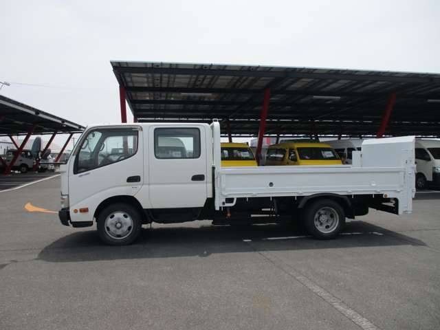 日野デュトロダブルキャブ（Wキャブ）小型（2t・3t）[写真05]