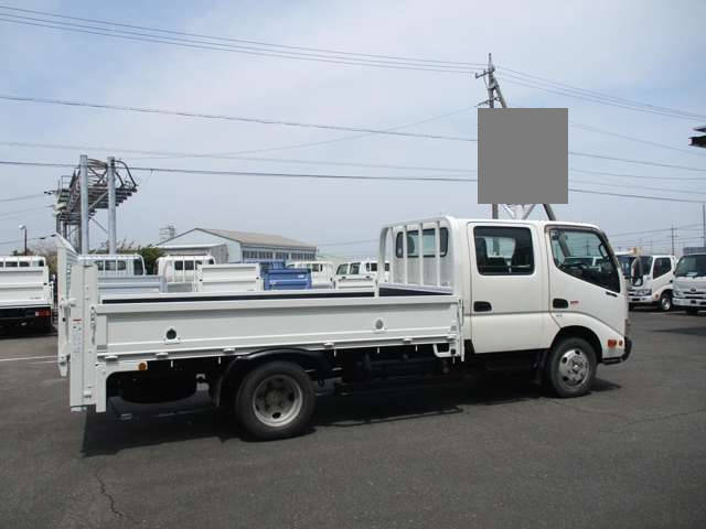 日野デュトロダブルキャブ（Wキャブ）小型（2t・3t）[写真06]