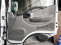 日産アトラスアルミバン小型（2t・3t）[写真24]