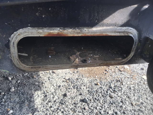 三菱ふそうキャンターパッカー車（塵芥車）小型（2t・3t）[写真15]