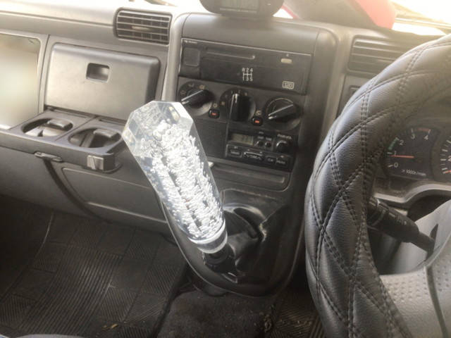 三菱ふそうキャンターパッカー車（塵芥車）小型（2t・3t）[写真27]