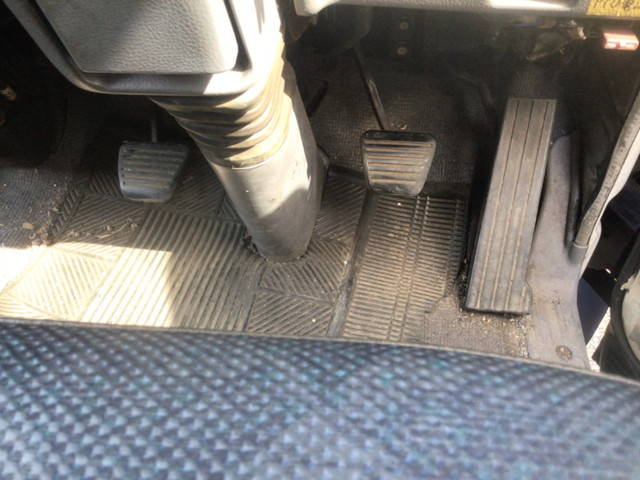 三菱ふそうキャンターパッカー車（塵芥車）小型（2t・3t）[写真28]