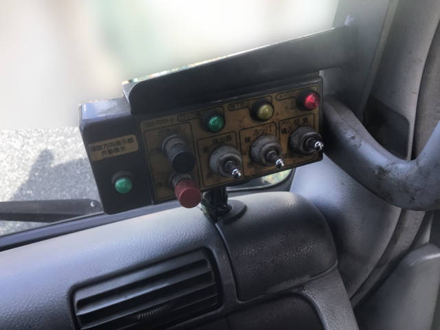 三菱ふそうキャンターパッカー車（塵芥車）小型（2t・3t）[写真29]