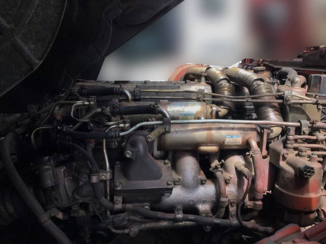 三菱ふそうスーパーグレートコンテナ専用車大型（10t）[写真27]