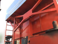 三菱ふそうスーパーグレートコンテナ専用車大型（10t）[写真07]