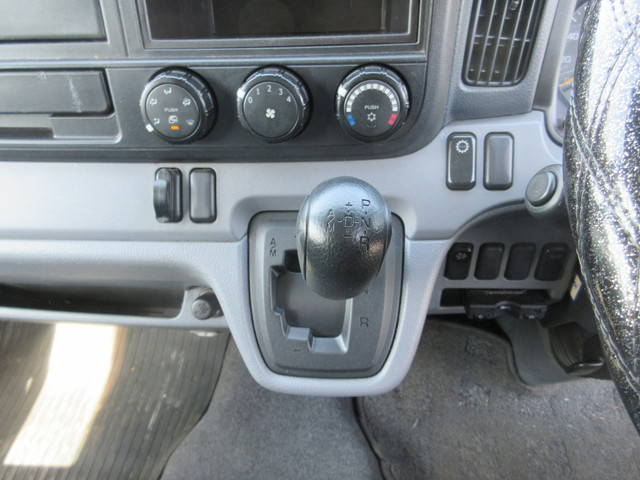 三菱ふそうキャンターアルミバン小型（2t・3t）[写真15]