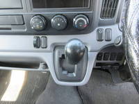 三菱ふそうキャンターアルミバン小型（2t・3t）[写真15]