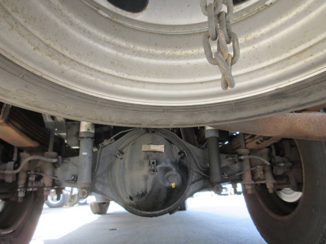 三菱ふそうキャンターアルミバン小型（2t・3t）[写真28]