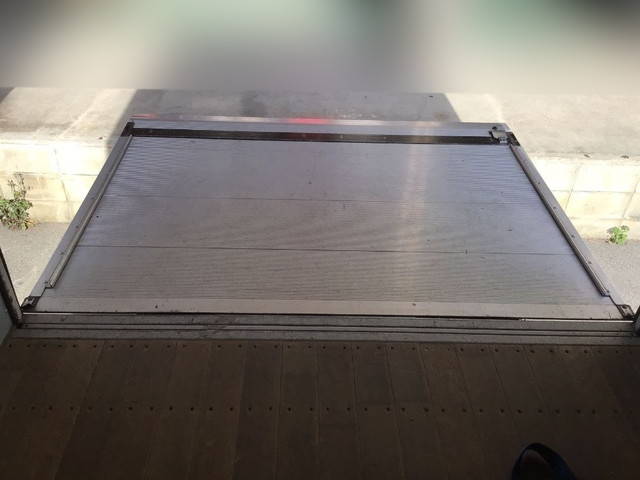 三菱ふそうキャンターパネルバン小型（2t・3t）[写真14]