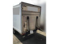 三菱ふそうキャンターパネルバン小型（2t・3t）[写真07]