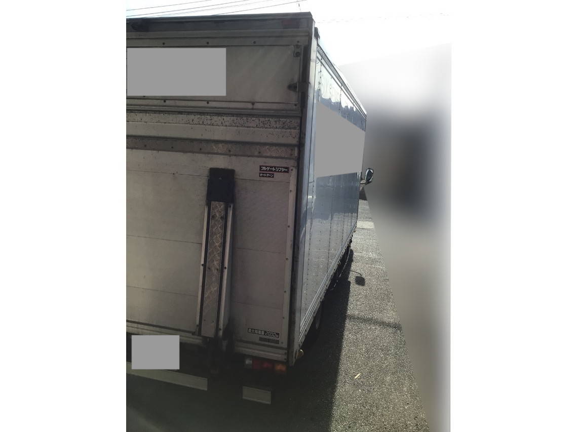 三菱ふそうキャンターパネルバン小型（2t・3t）[写真08]