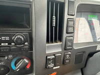 いすゞフォワードクレーン4段増トン（6t・8t）[写真26]