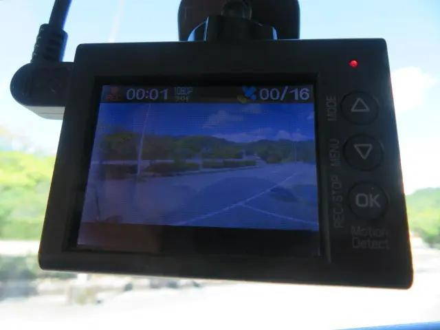 いすゞエルフ平ボディ小型（2t・3t）[写真20]