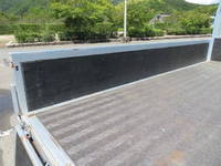 いすゞエルフ平ボディ小型（2t・3t）[写真24]