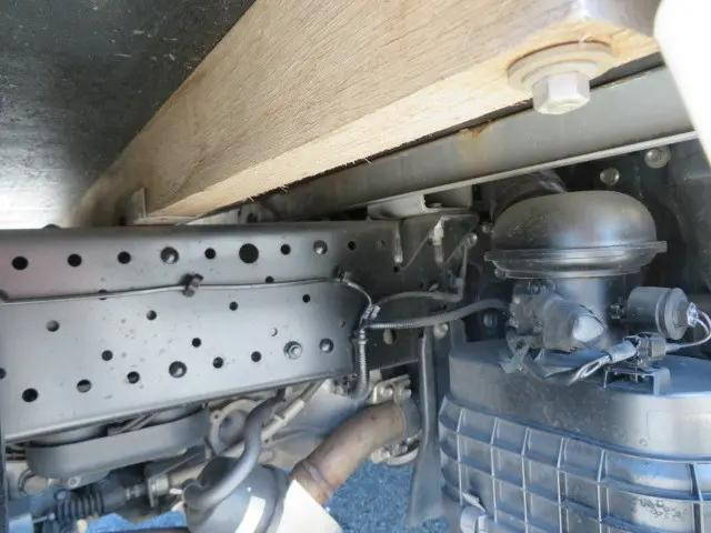 いすゞエルフ平ボディ小型（2t・3t）[写真29]