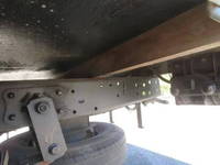 いすゞエルフ平ボディ小型（2t・3t）[写真31]