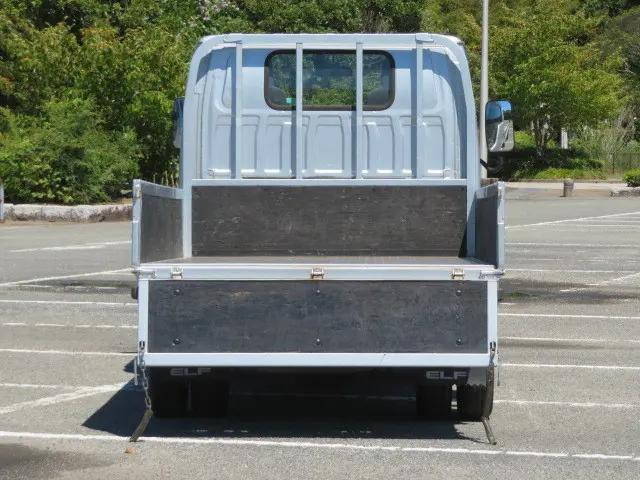 いすゞエルフ平ボディ小型（2t・3t）[写真07]