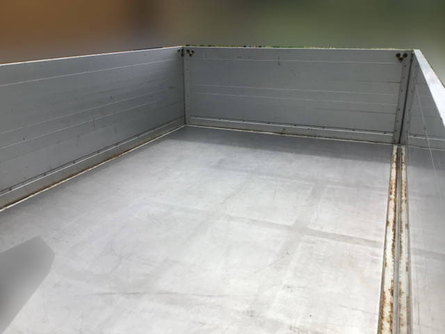 トヨタダイナアルミブロック小型（2t・3t）[写真08]