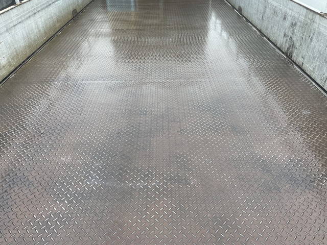 いすゞエルフアルミブロック小型（2t・3t）[写真10]