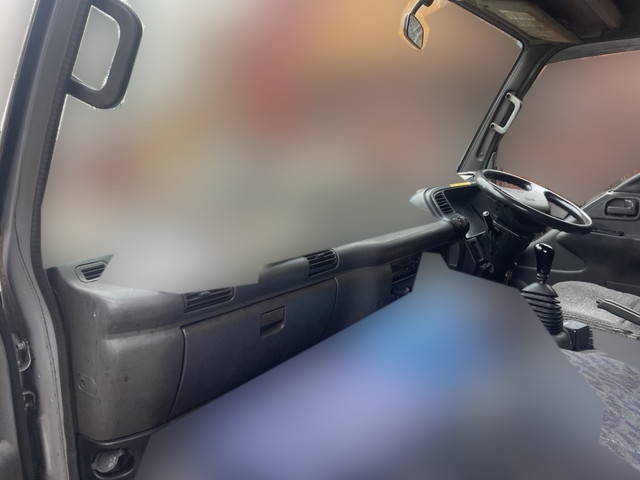 いすゞエルフアルミブロック小型（2t・3t）[写真29]