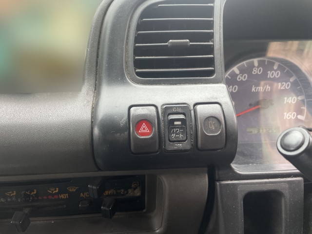 いすゞエルフアルミブロック小型（2t・3t）[写真33]