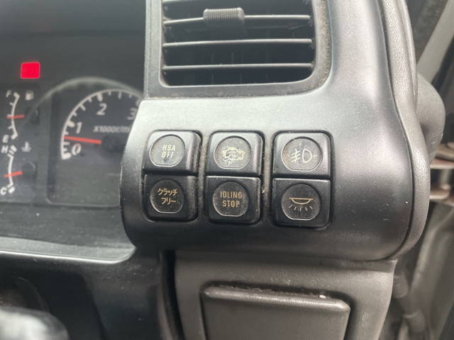 いすゞエルフアルミブロック小型（2t・3t）[写真34]