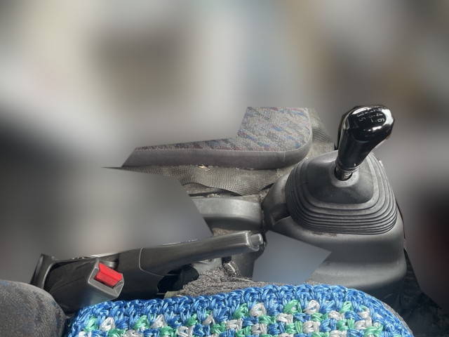 いすゞエルフアルミブロック小型（2t・3t）[写真36]