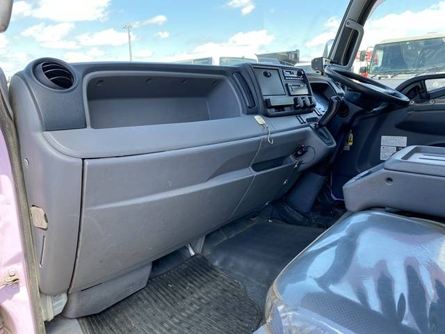 三菱ふそうキャンターパッカー車（塵芥車）小型（2t・3t）[写真32]