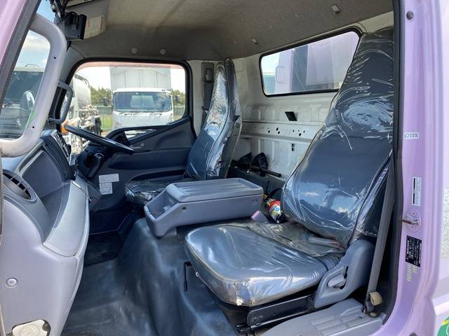 三菱ふそうキャンターパッカー車（塵芥車）小型（2t・3t）[写真33]