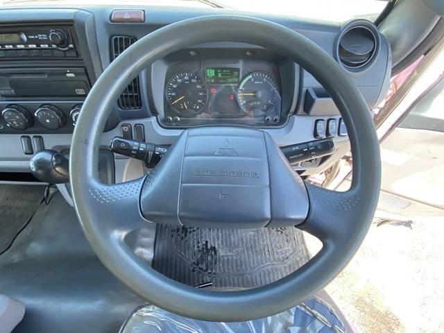 三菱ふそうキャンターパッカー車（塵芥車）小型（2t・3t）[写真37]