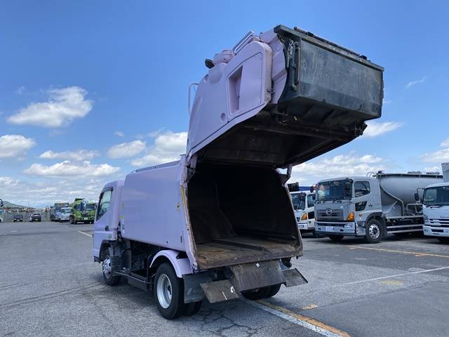 三菱ふそうキャンターパッカー車（塵芥車）小型（2t・3t）[写真04]