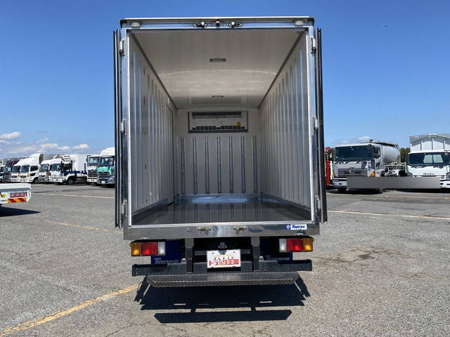 いすゞエルフ冷凍車（冷蔵車）小型（2t・3t）[写真12]