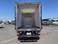 いすゞエルフ冷凍車（冷蔵車）小型（2t・3t）[写真12]