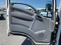 いすゞエルフ冷凍車（冷蔵車）小型（2t・3t）[写真24]