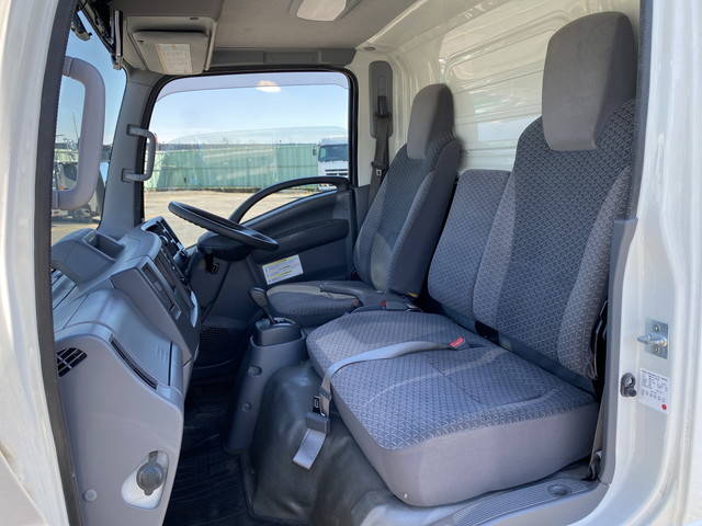 いすゞエルフ冷凍車（冷蔵車）小型（2t・3t）[写真26]