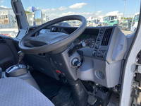 いすゞエルフ冷凍車（冷蔵車）小型（2t・3t）[写真30]