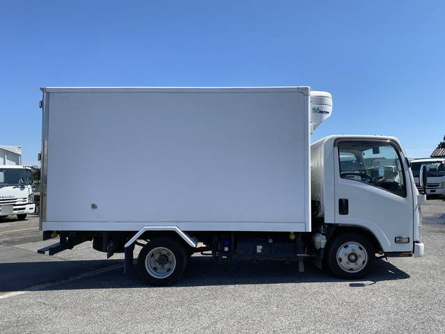 いすゞエルフ冷凍車（冷蔵車）小型（2t・3t）[写真07]