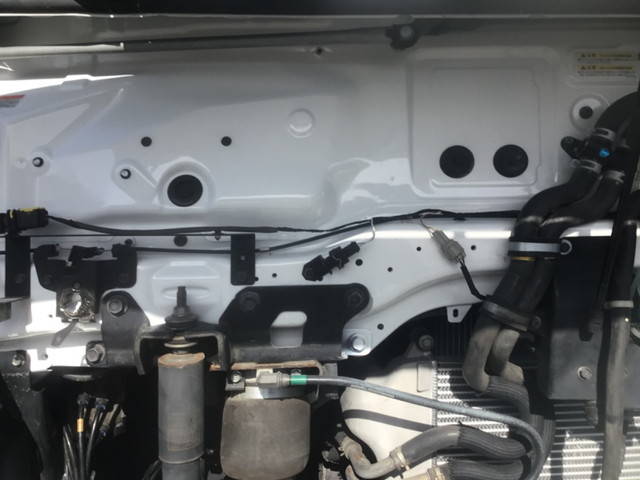 UDトラックスクオントレーラーヘッド（トラクターヘッド）大型（10t）[写真10]