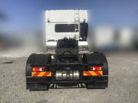 UDトラックスクオントレーラーヘッド（トラクターヘッド）大型（10t）[写真11]